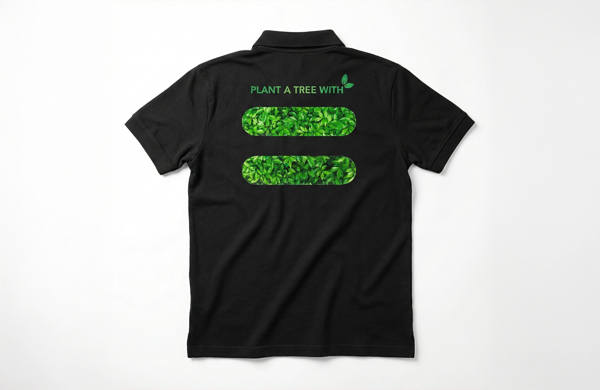 黑色 Polo 成品照，燙畫後背 Logo，公司制服訂製作品案例